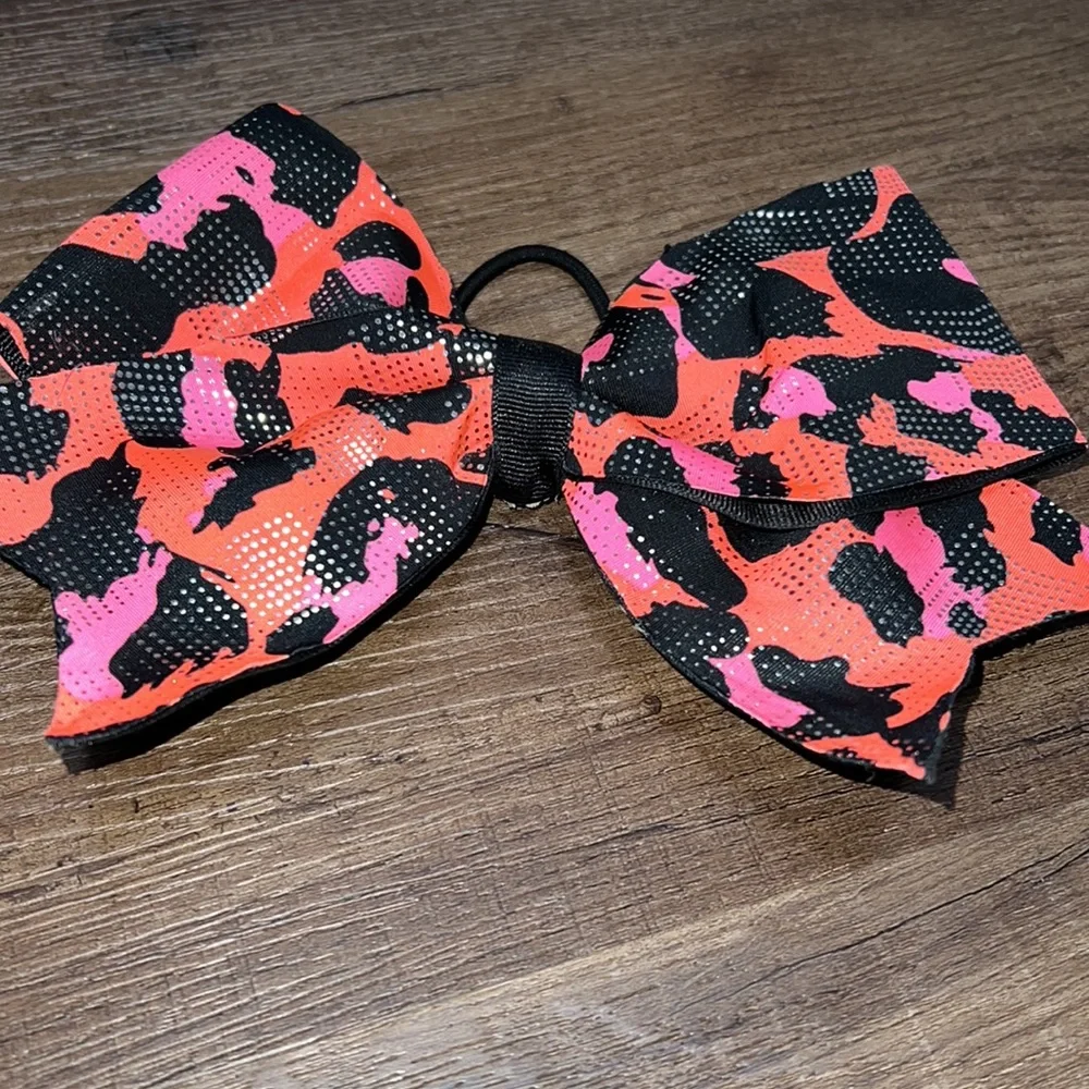 Brand new! Handmade Cheetah Print Cheerleading Bow